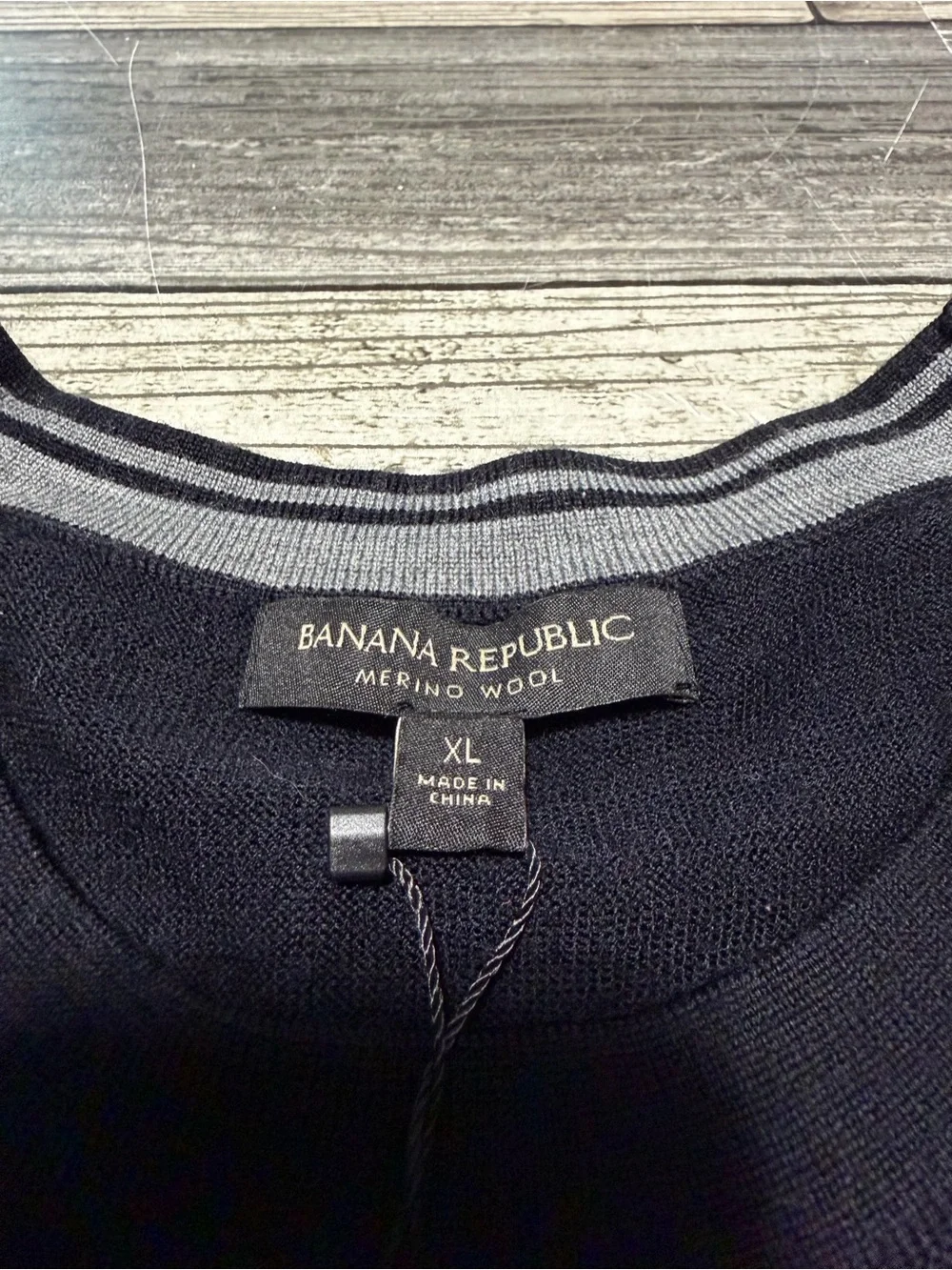 Banana Republic 100% Merino Wool Sweater Men’s XL Black Pullover Crewneck
